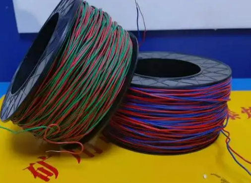 平罗放炮线的主要材质有哪些？不同材质的适用场景有何区别？